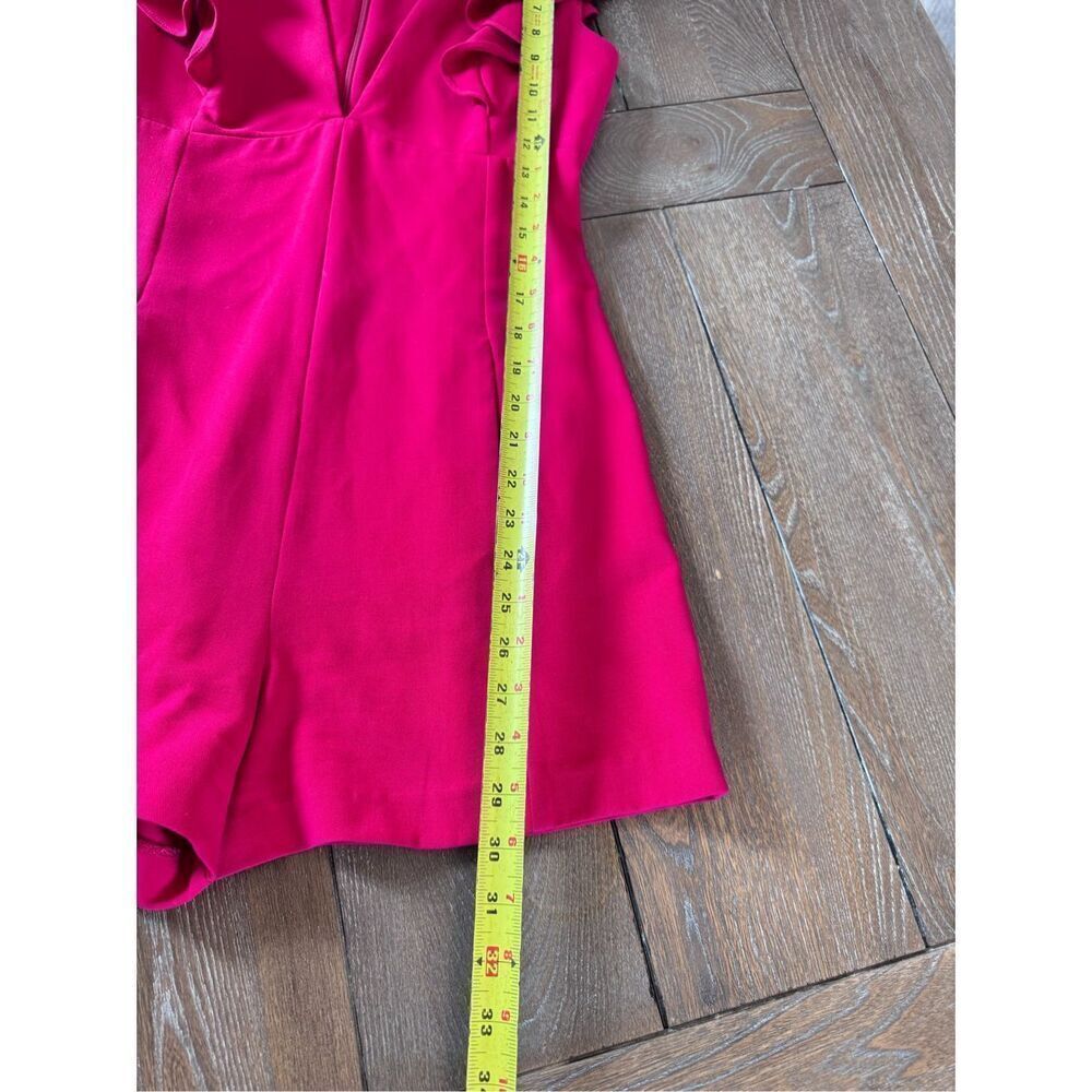 BLACK HALO Deklyn Playsuit Romper Bright Pink‎ V Neck Sleeveless Size 4 - Picture 7 of 9